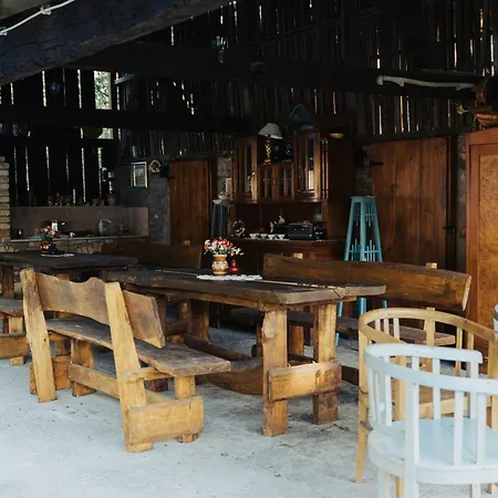 Dumalux Velvet アパート